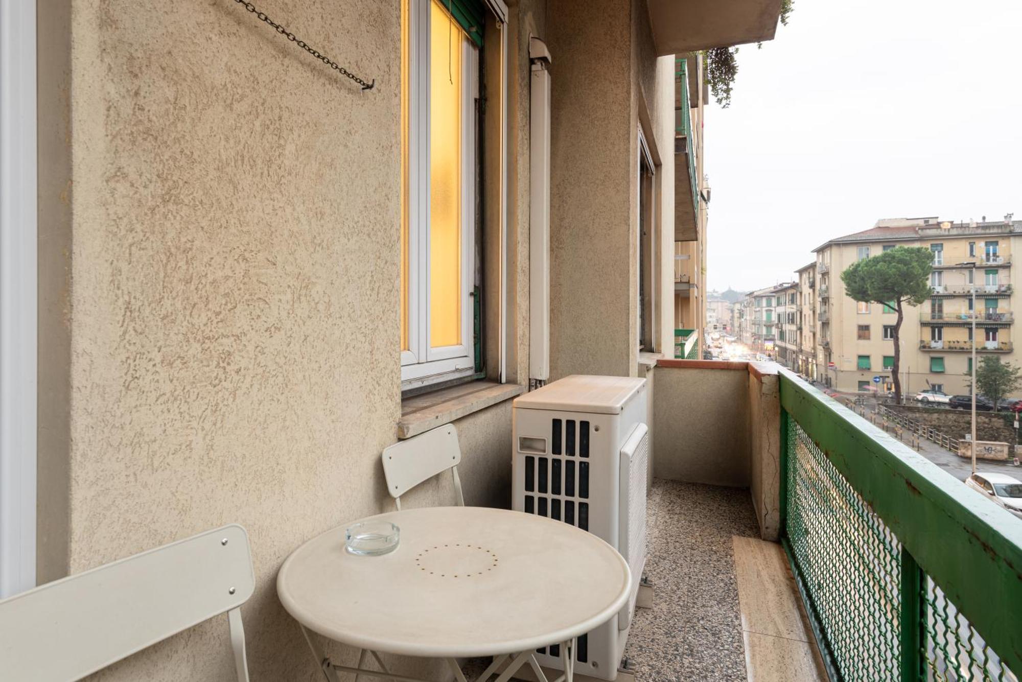Comfortable Apartment 10 Minutes From City Center Florencia Exterior foto